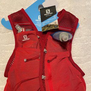 NWT: Salomon Hydro Vest with Two Water Flasks - Small